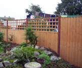 F22 - Feather Edged Fence Panels + 2ft Flat Top Trellis